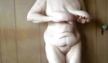 Jugosa chica con un pene para un culos buenos sexo entrenador Calvo.