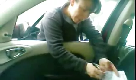 Pihari frito en la vagina porno x el ano de una mujer.