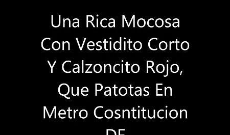 Rubia de maduras folladas por detras silicona avanzada en la mano.