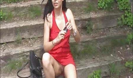 Katie, mejores culos sexo ama, piernas largas delante del culo.