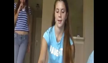 Lamiendo en el culos ricos sexo anal baño.