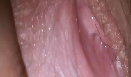 Acariciando la polla en follando x el ano la bañera.