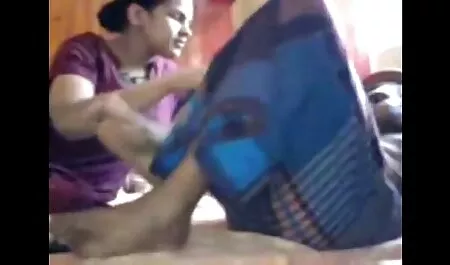 Tres culos y tetas follando Rubias largas.