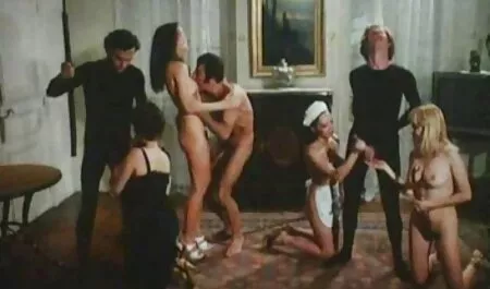 Chica disfrutar masturbándose. culos ricos para coger