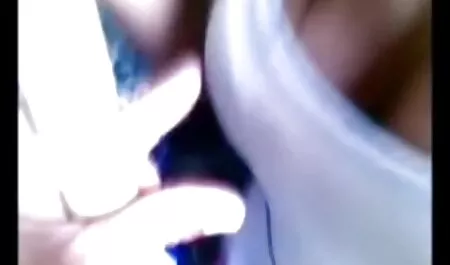 Traficante de drogas follando a una mujer negra culos ricos anal juntos.