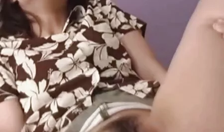 Su pelo y su gordas follando por el ano novio tienen sexo.