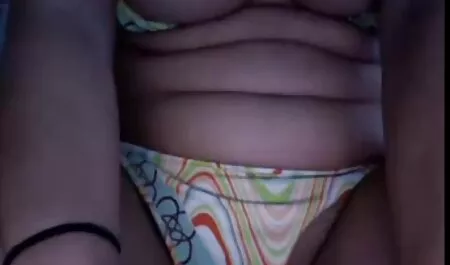 Madre oveja anal culos grandes con el novio de su hija.