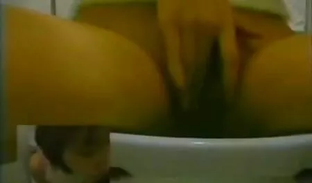 Besos culos y tetas follando cansados.
