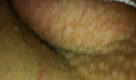 Haciendo una mamada en xxx porno por el ano cámara.