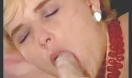 Sexo de chicas. follando por el ano