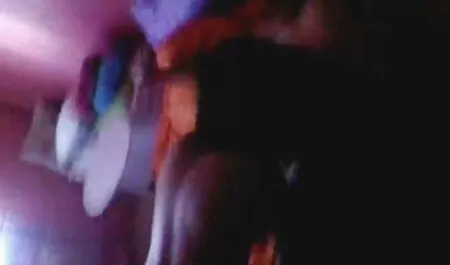 La chica entonces fue culiadas anales a Cooney.