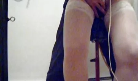 Sexo con una chica en medias. porno x el ano