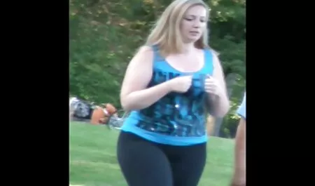 Tener sexo con un hombre delante de follando x el ano sus amigos.