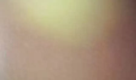 Las chicas rusas ponen sexo duro por detras en modo de amor lésbico.